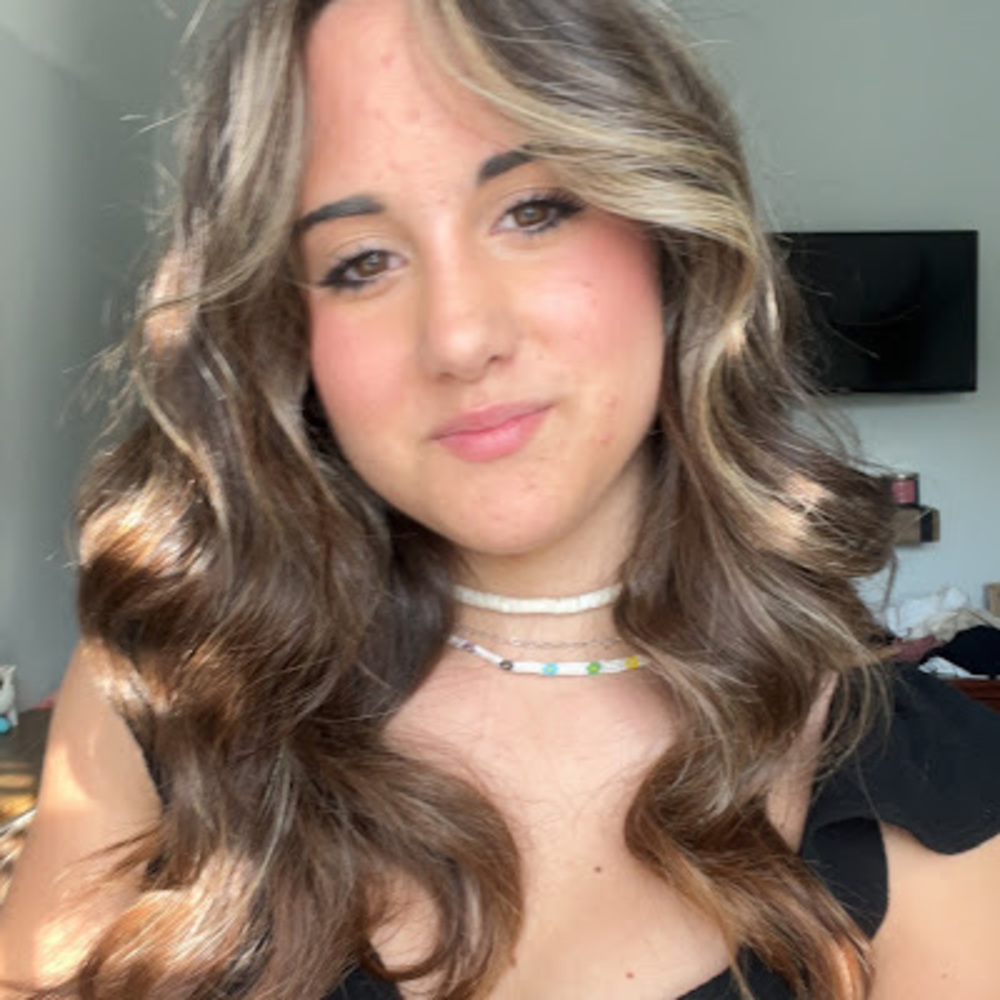 Meet your Posher, Zaina